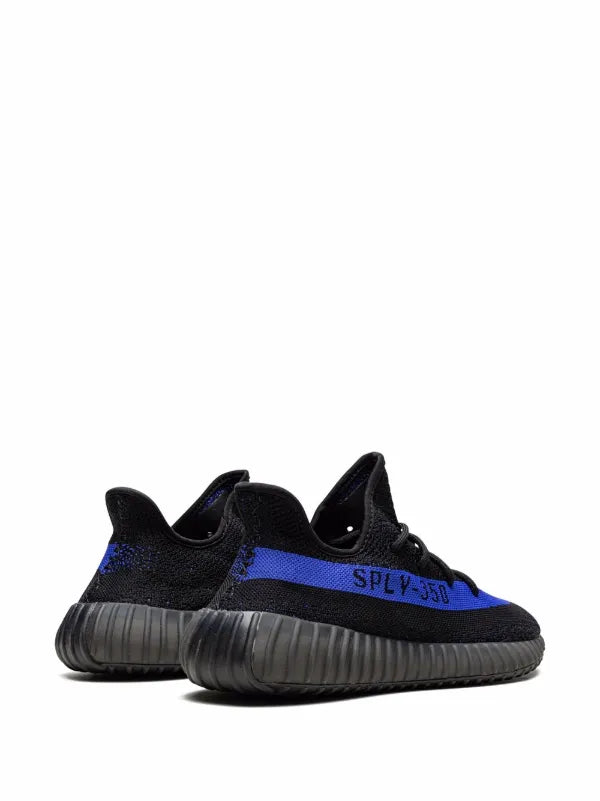 adidas Yeezy
YEEZY 350 v2 "Dazzling Blue" sneakers